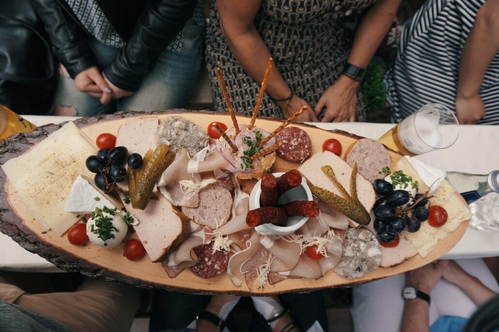 meal, yummy, sausage, flesh, cheese, bavarian, landshuter hochzeit, bavarian food, tasty, fresh, hot dog, enjoy, cheese, bavarian food, bavarian food, bavarian food, bavarian food, bavarian food, hot dog